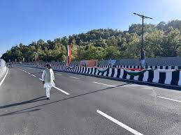 उत्तराखंड में विकास की रफ्तार तेज: सड़कें चौड़ी, देहरादून में मॉडर्न पार्क और युवाओं को बड़ा तोहफा
