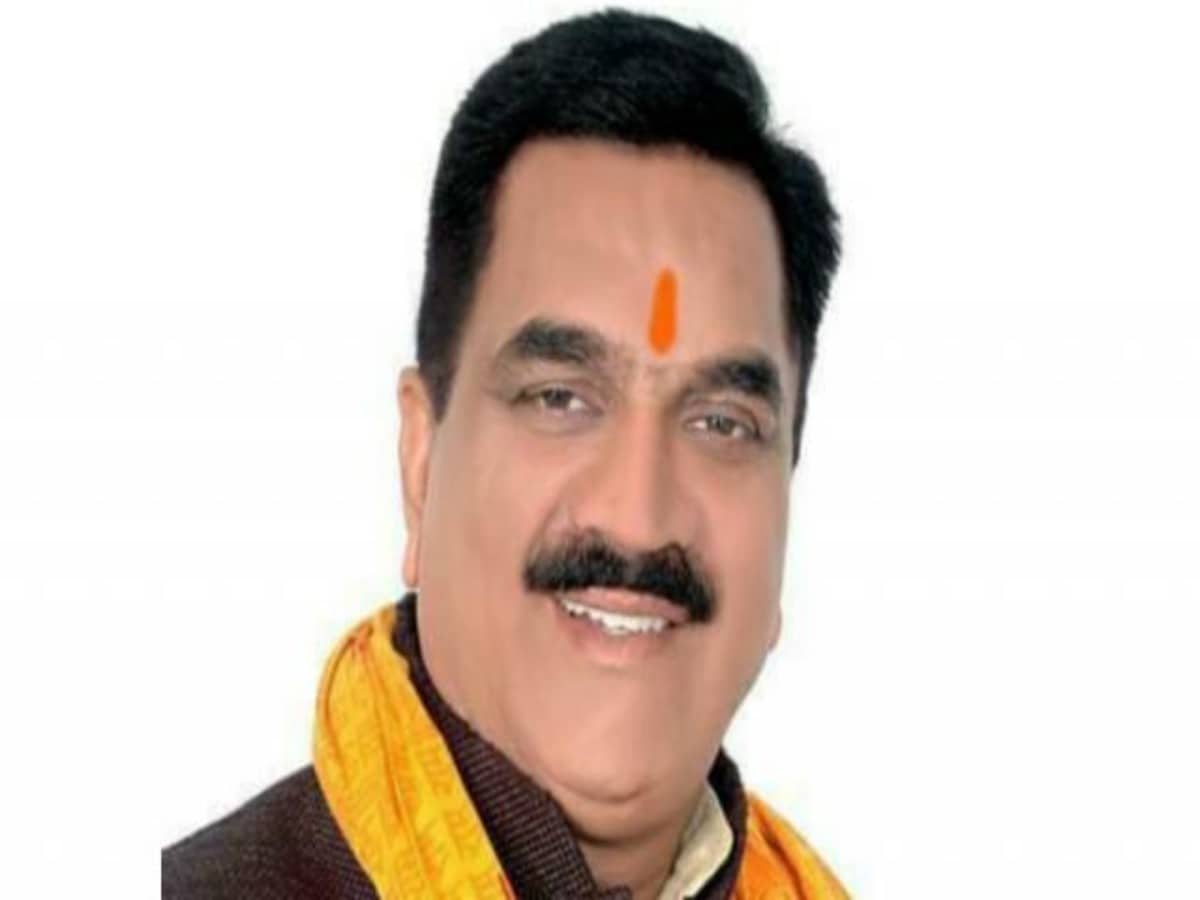 अर्धकुंभ 2027 पर सियासी संग्राम